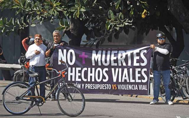 Ciclistas exigen respeto para ellos y para los peatones, base de la pirámide de movilidad. Foto: Leslie Pérez / Heraldo de México,