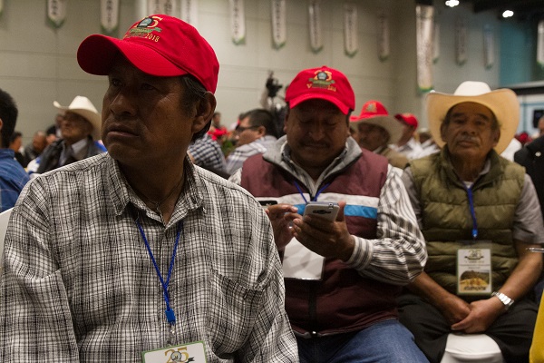 Integrantes de la Confederación Nacional de Productores Agrícolas de Maíz de México durante su quinto congreso nacional, en el cual participó Víctor Villalobos. Foto: Cuartoscuro