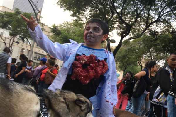La marcha se desarrolla en las inmediaciones del Monumento a la Revolución y Bellas Artes. Foto: @alvagraul