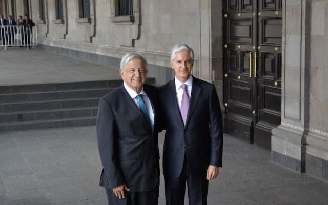 Andrés Manuel López Obrador sostuvo una reunión con el gobernador del Estado de México, Alfredo del Mazo Maza, en Palacio de Gobierno, para la presentación del programa de gobierno. (Archivo) FOTO: ARTEMIO GUERRA BAZ /CUARTOSCURO.COM