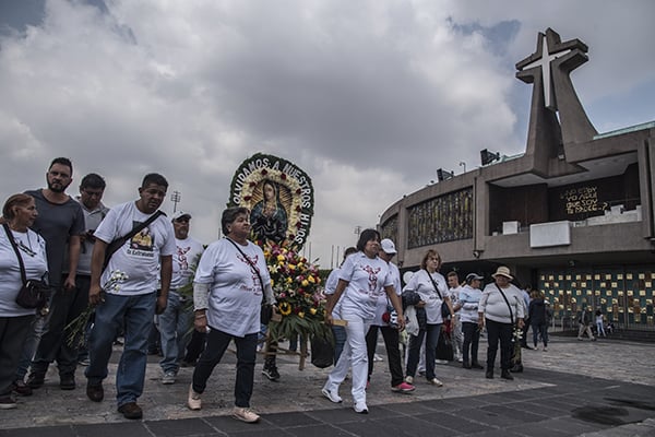 Aún arriban peregrinos a la Basílica. FOTO: ESPECIAL