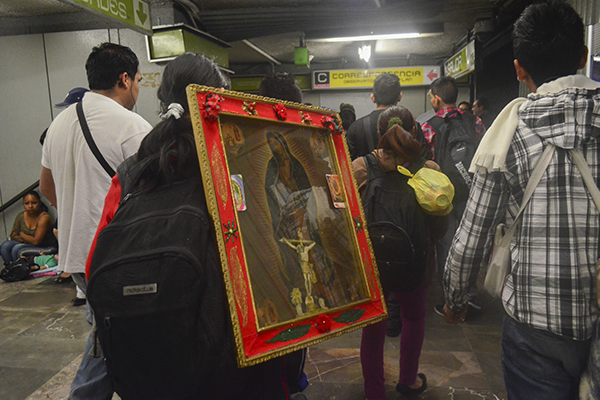 Miles de peregrinos arriban este 11 y 12 de diciembre a la Basílica de Guadalupe. FOTO: CUARTOSCURO