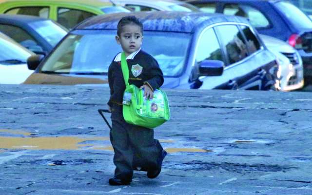 FALTAS. La escasez de dinero y los largos
recorridos son factores de ausencia en clases. Foto: ENFOQUE