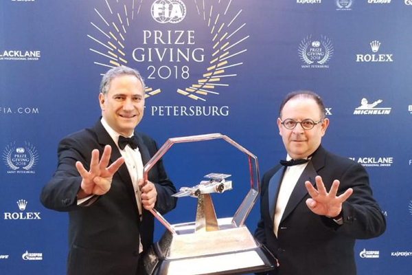El premio fue recibido por Alejandro Soberón Kuri. FOTO: ESPECIAL