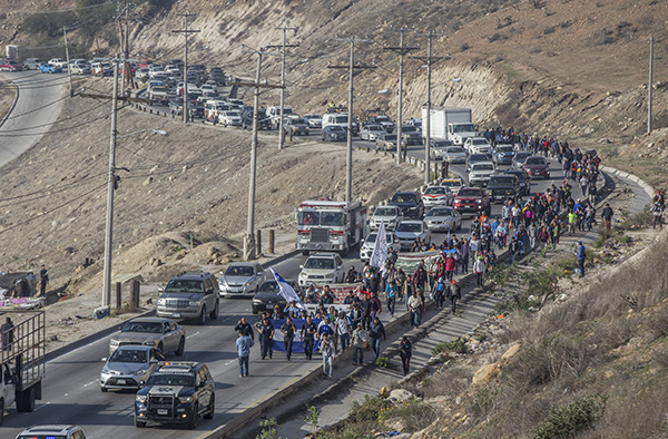 El presidente Trump amenazó con cerrar parcialmente el gobierno federal si no recibe del Congreso los primeros cinco mil millones de dólares para la construcción del muro. FOTO: CUARTOSCURO