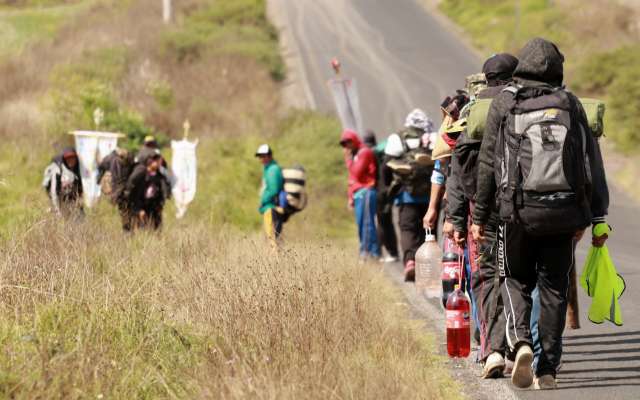 Decenas de peregrinos transitan por los estados de Veracruz, Puebla, Tlaxcala, Hidalgo, para llegar a la CDMX. Foto: Cuartoscuro