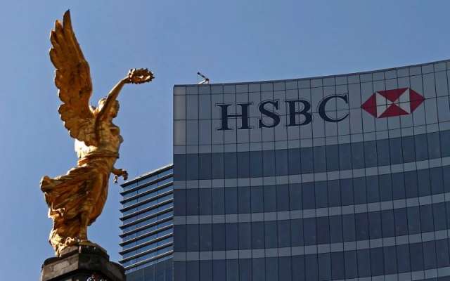 30% DEL INGRESO DE LA BANCA VIENE POR COMISIONES Foto: REUTERS/Edgard Garrido