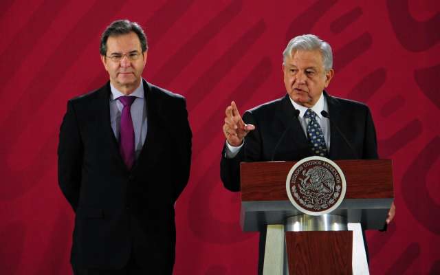 AMLO sostiene encuentro en Palacio Nacional.- FOTO: CUARTOSCURO