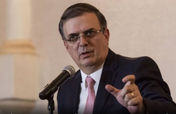 Ebrard Casaubon explicó que actualmente, para quien procura algún tipo de status legal en México de trabajo, estudio o residencia, la situación es difícil