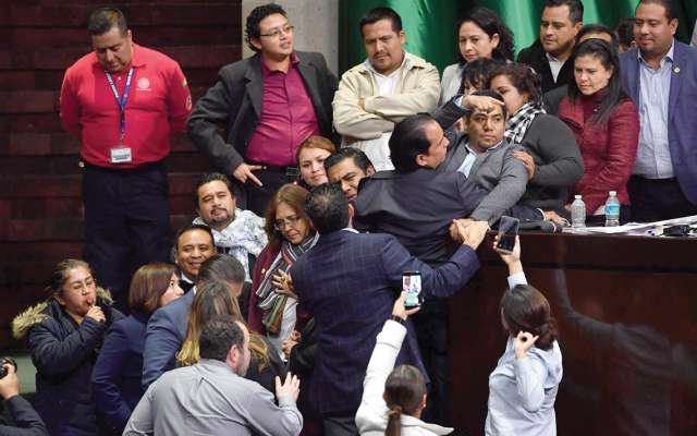 Morena y la oposición discutieron el fin de semana pasado el Presupuesto para 2019. Foto: Pablo Salazar Solís / El Heraldo de México.