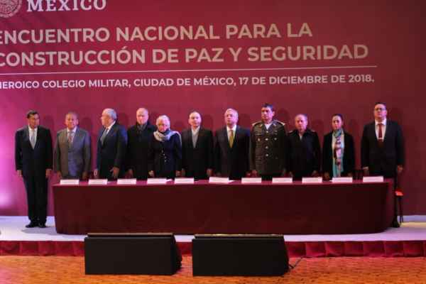 Sheinbaum calificó la reunión como histórica. Foto: Semar