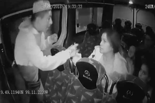 De acuerdo con el marcador del video, los hechos ocurrieron el 1 de diciembre, pasadas las 7 de la noche. Foto: Especial