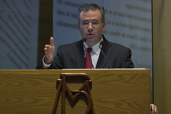 Alejandro Díaz de León, gobernador del Banco de México. FOTO: CUARTOSCURO
