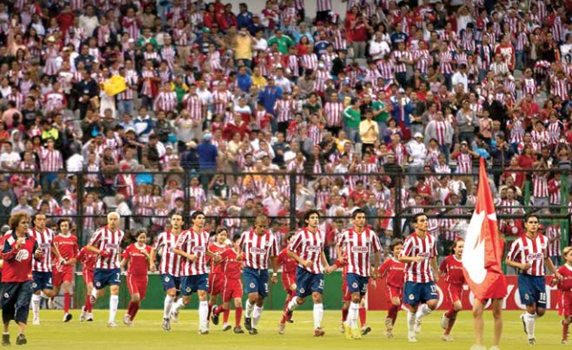 En 2010, el
Rebaño jugó como local en el
Azteca, en Copa Libertadores. FOTO: MEXSPORT