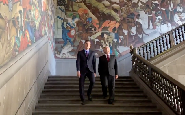 Diego Rivera reunió la historia de México en un mural. FOTO: Tomada de video