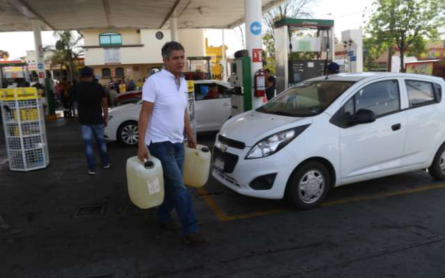 Hasta ahora las gasolineras cuentan con combustible Premium