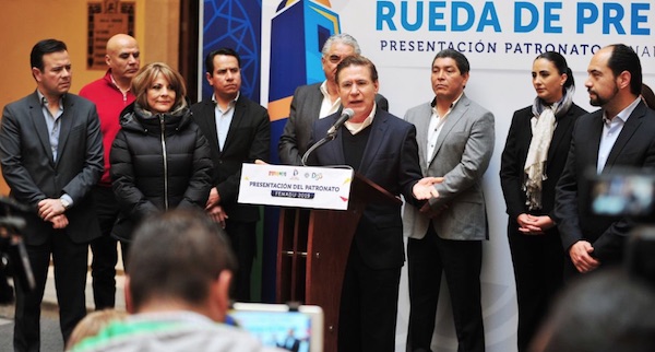 José Rosas Aispuro, Gobernador de Durango en una rueda de prensa. Foto: @AispuroDurango