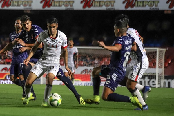Con este resultado de la jornada dos del Torneo Clausura 2019 de la Liga MX, los poblanos llegaron a seis unidades y Tiburones Rojos se quedó con un punto. Foto: Especial
