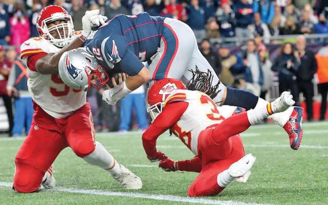 Ese es uno de los objetivos de los Chiefs frente a Tom Brady. FOTO: AP