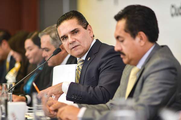 Silvano Aureoles, gobernador del estado de Michoacán, durante su participación en el inicio de la Reunión Plenaria de los Grupos Parlamentarios del PRD. FOTO: MISAEL VALTIERRA /CUARTOSCURO.COM