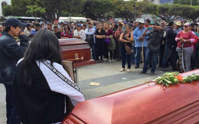 Previamente, la Coordinadora dio a conocer que Noé Jiménez Pablo fue torturado y asesinado por un grupo paramilitar que presuntamente lidera Carpio Mayorga
