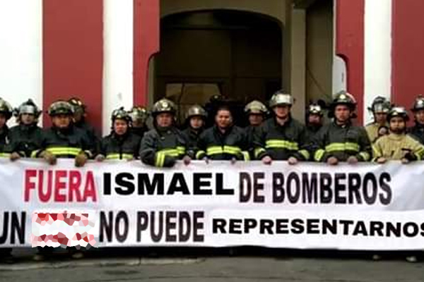 Mediante videos expresaron su descontento con Ismael Figueroa. FOTO: ESPECIAL