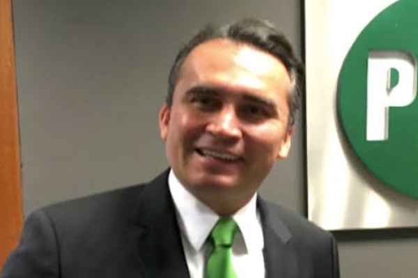 González Tachiquín fue secretario de Educación y director de Pensiones Civiles del Estado. Foto: Especial