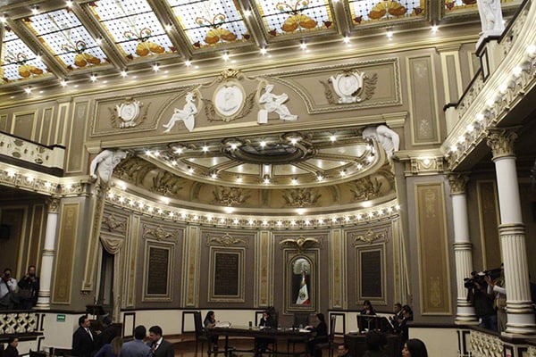 La terna todavía se depurará en la Comisión de Gobernación del Poder Legislativo de este lunes, para revisar si los tres personajes cumplen con los requisitos para ser gobernador interino de Puebla. FOTO: ESPECIAL