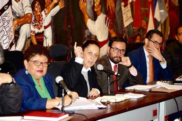 Durante la reunión, se acordaron tareas y se establecieron tiempos para bajar la incidencia delictiva en la alcaldía. Foto: Especial