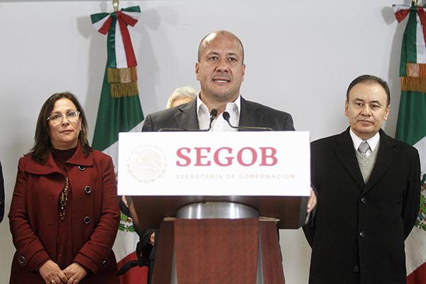 Alfaro y los gobernadores de los estados con mayor desabasto de gasolina se reunieron con miembros del gabinete federal.
FOTO: CUARTOSCURO