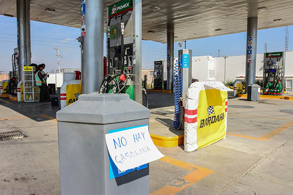 Crece desabasto de combustible en estaciones de servicio en Querétaro. FOTO: CUARTOSCURO