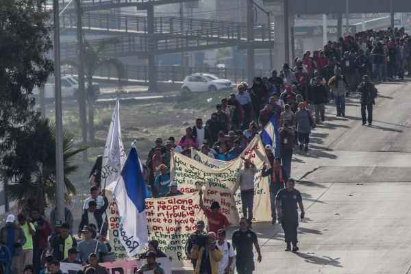 AMLO aseguró que el INM y la Segob están dándole seguimiento a la nueva caravana migrante que se dirige a EU. Foto: Archivo | Cuartoscuro