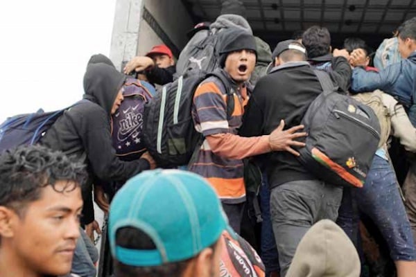 Algunos migrantes
se encuentran en
Tierra Blanca, Veracruz. Foto: Reuters