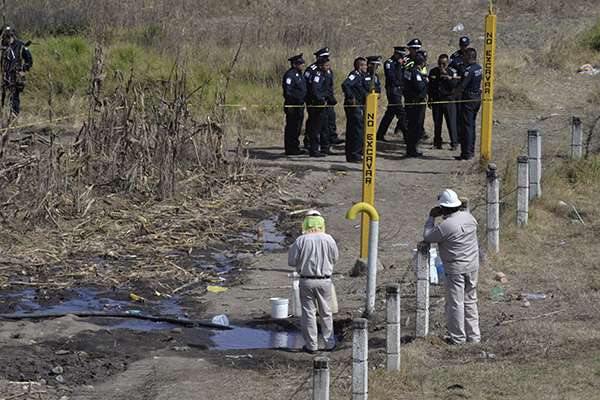 El robo de combustible debe combatirse profesionalmente, de manera estratégica, efectiva y sin afectar a los ciudadanos.
FOTO: CUARTOSCURO
