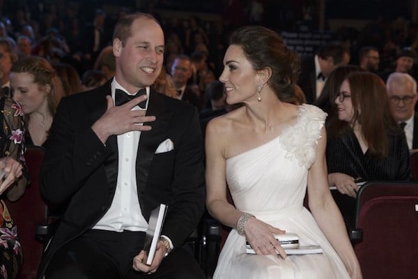 El Príncipe William y Catherine, Duque y Duquesa de Cambridge, de Gran Bretaña, llegan para los Premios de cine de la British Academy de la BAFTA. Foto: AFP