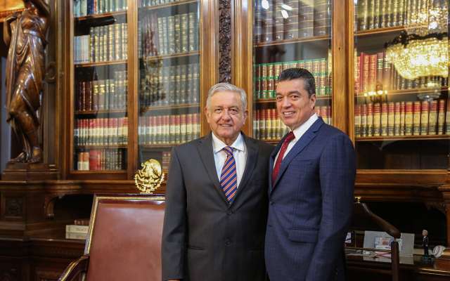 El gobernador Rutilio Escandón Cadenas sostuvo una reunión en Palacio Nacional con el presidente Andrés Manuel López Obrador. FOTO: NOTIMEX