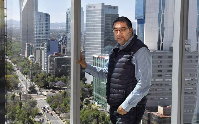 MISIÓN. De acuerdo con Fernando Coca, en el país hay materia prima y mano de obra, pero falta darle la debida difusión. Foto: Pablo Salazar Solís
