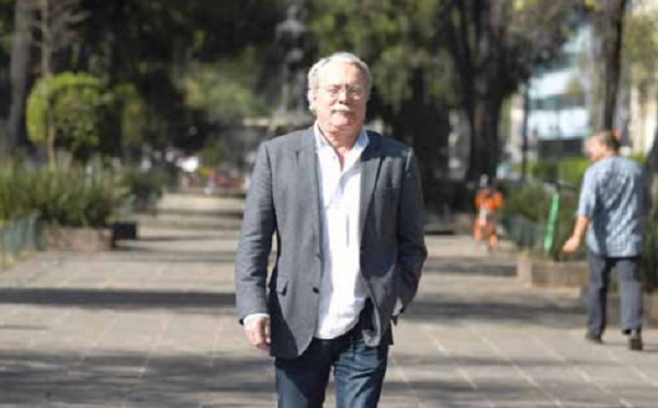 RESIDENCIA. El escritor venezolano radica actualmente en México. Foto: LESLIE PÉREZ