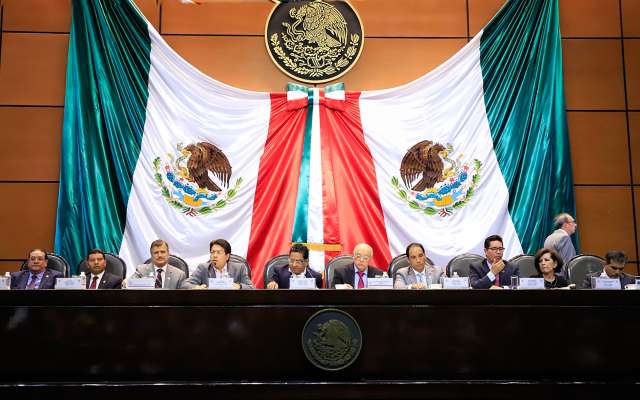 Tras las denuncias de presuntos fraudes o irregularidades en el Infonavit será fiscalizada la dependencia.
FOTO: CUARTOSCURO