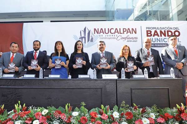 ASPECTOS. Las presentaciones de algunos bandos municipales, este martes. Foto: Especiales.