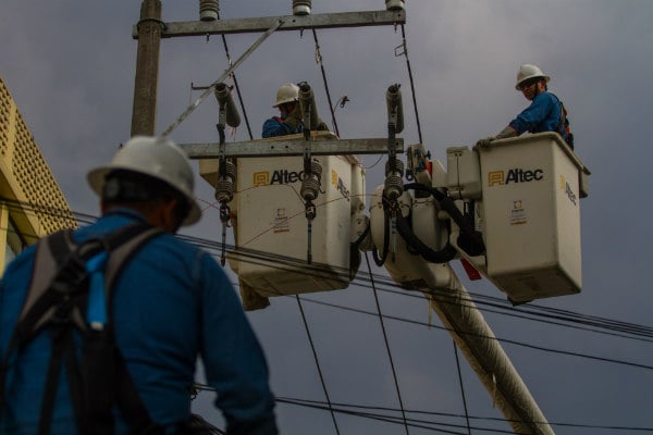En diciembre pasado, el presidente de la comisión de Energía de la Cámara de Diputados federal, Manuel Rodríguez González. aseguró que la nueva tarifa de luz para el estado sería la más baja del paí