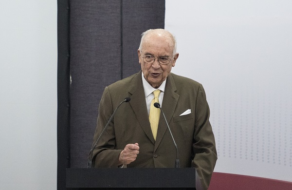 El fiscal General de la República, Alejandro Gertz Manero, entregó a la Cámara alta el nombre de José Agustín Ortiz Pinchetti. Foto: Cuartoscuro