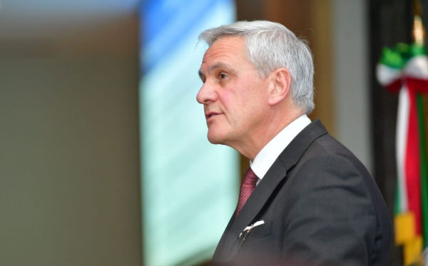 Kris Peeters consideró que, quizá, están cerca del acuerdo final. Foto: @peeters_kris1
