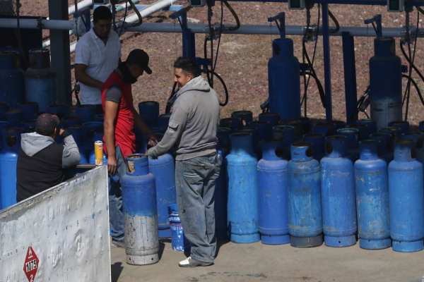 Las autoridades revisaron los registros a fin de detectar posibles anomalías en la compra del combustible. Foto: Archivo | Cuartoscuro