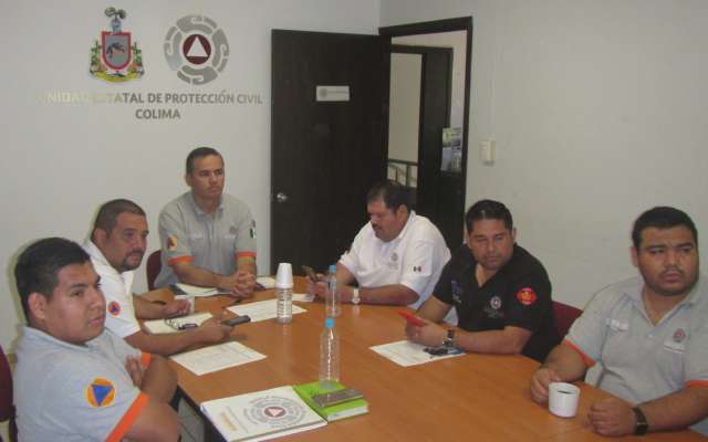 En su cuenta @PC_Colima, de la misma red social, agregó que por el