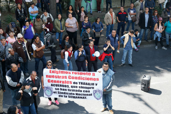 Este lunes se registraron paros laborales en 14 estados de la República con la amenaza de llamar a un paro nacional en los próximos días