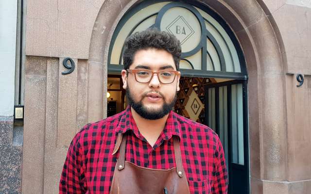 AMIGO. Uriel Soto, de Cancino Alameda, asegura que se suman a la idea con gusto. Foto: Lizeth Gómez / El Heraldo de México.