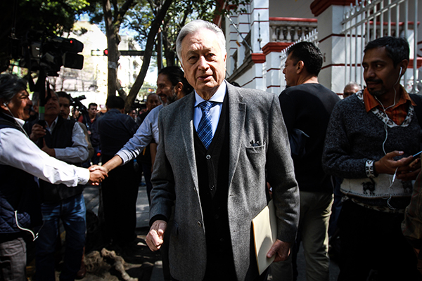 Los contratos de ductos de transporte de gas natural con CFE, ahora a cargo de Manuel Bartlett, fueron adjudicados bajo procesos de licitación pública internacionales abiertos. FOTO: NOTIMEX