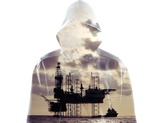 Lanchas o barcos pequeños con personas vestidas de civil y a veces encapuchados se acercan a las plataformas en el litoral de Tabasco y la sonda de Campeche.