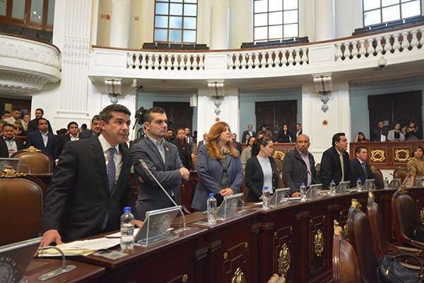 Mauricio Tabe conminó al presidente del Congreso a “velar por la inviolabilidad de los derechos de los diputados”. FOTO: ESPECIAL